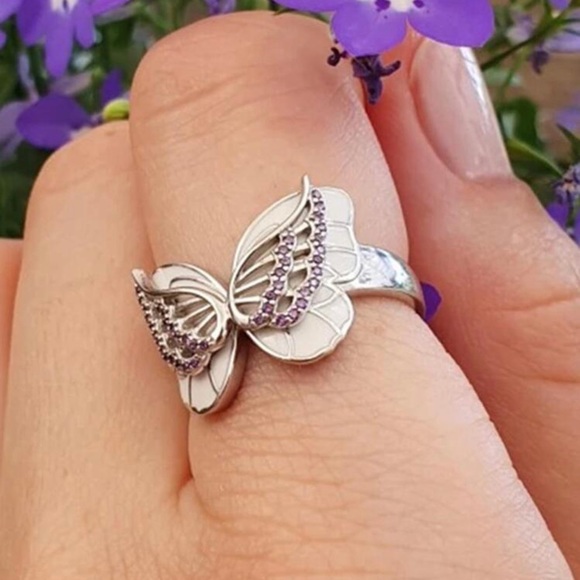 Cubic Zirconia Decor Butterfly Design Ring - Picture 5 of 9